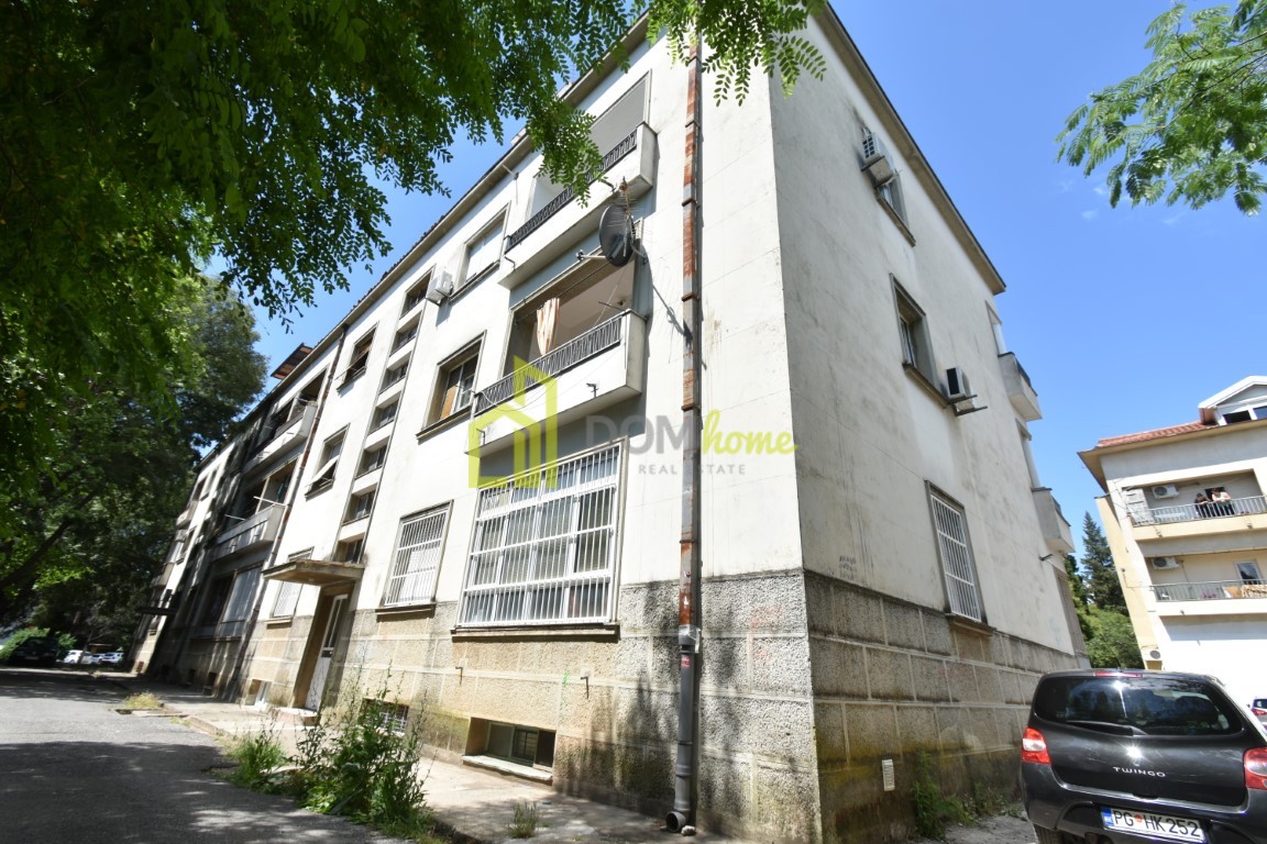 Dvosoban stan 64m2, Gorica C